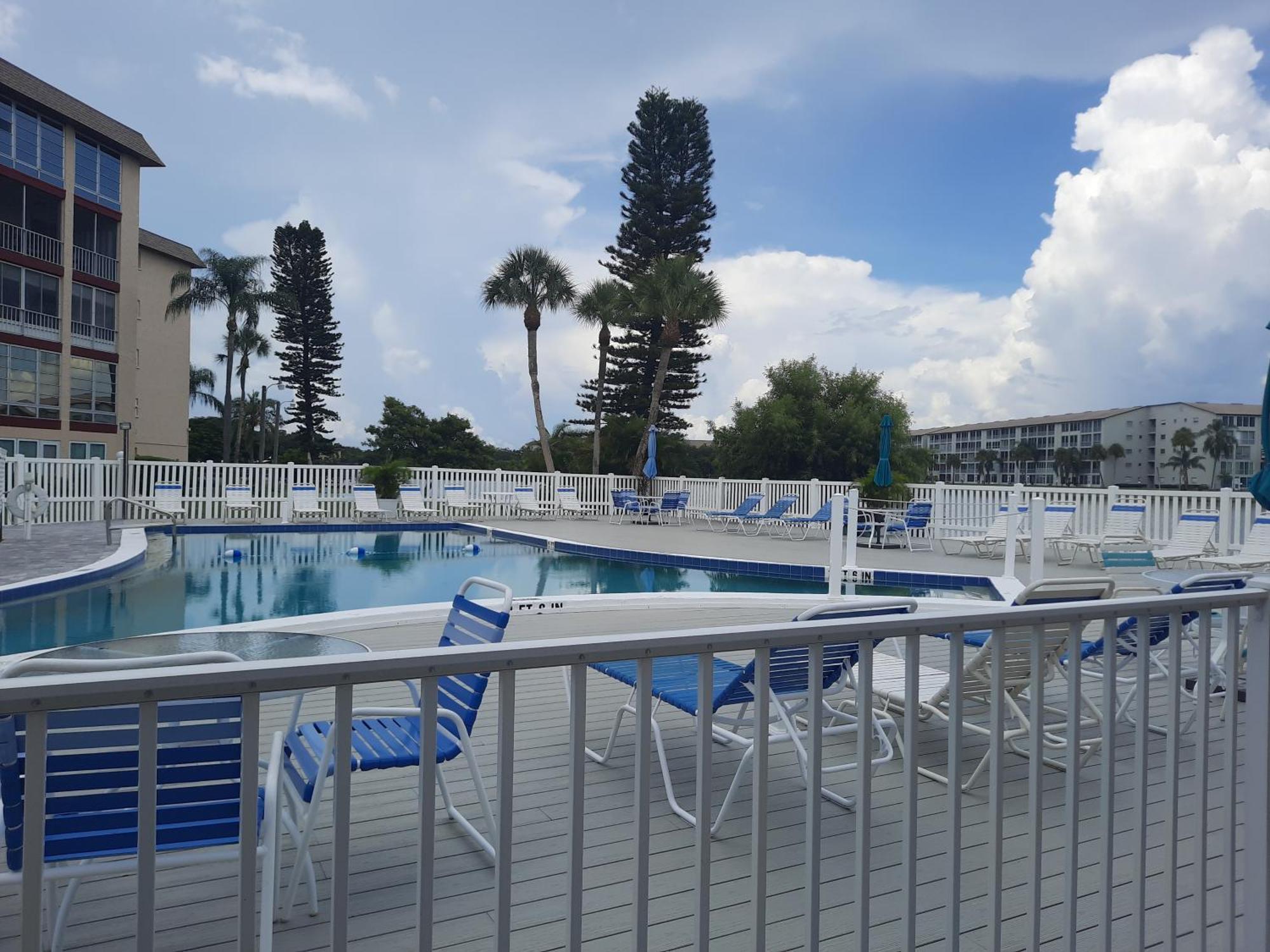 4080 Lake Bayshore Drive Bradenton Eksteriør billede